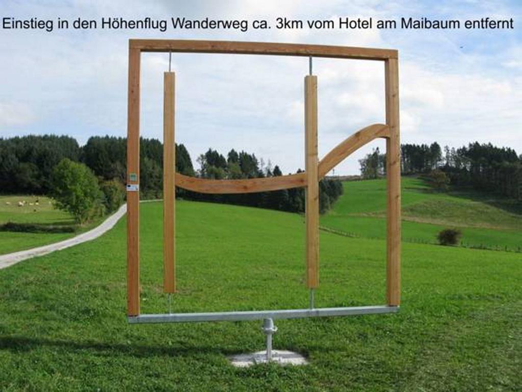 Hotel Am Maibaum Neuenrade Exterior foto